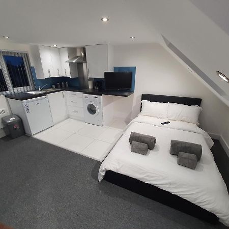 Hotel New Self Contained Flat,In Hayes, Free Parking Northolt  Esterno foto