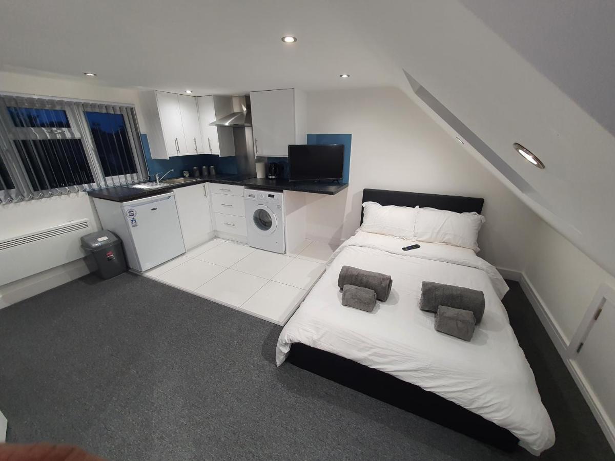 Hotel New Self Contained Flat,In Hayes, Free Parking Northolt  Esterno foto