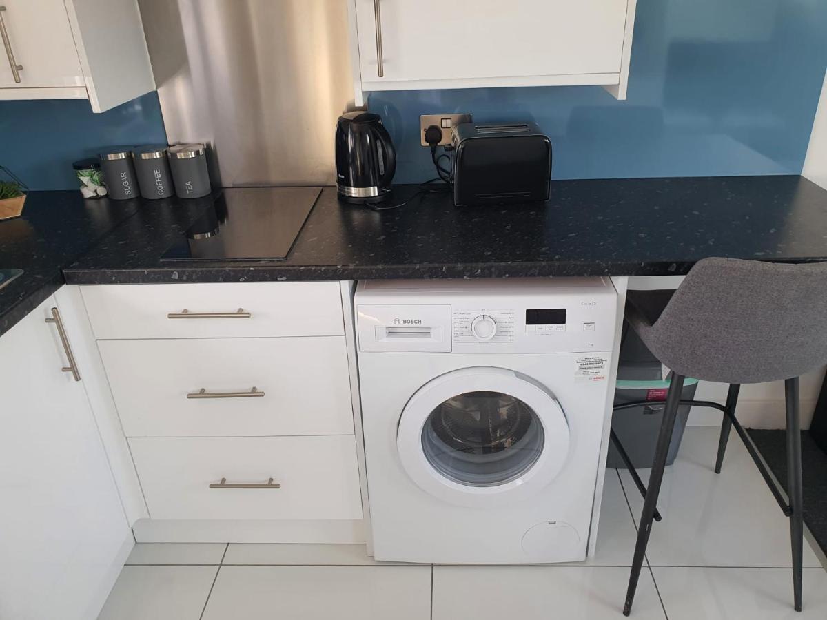 Hotel New Self Contained Flat,In Hayes, Free Parking Northolt  Esterno foto