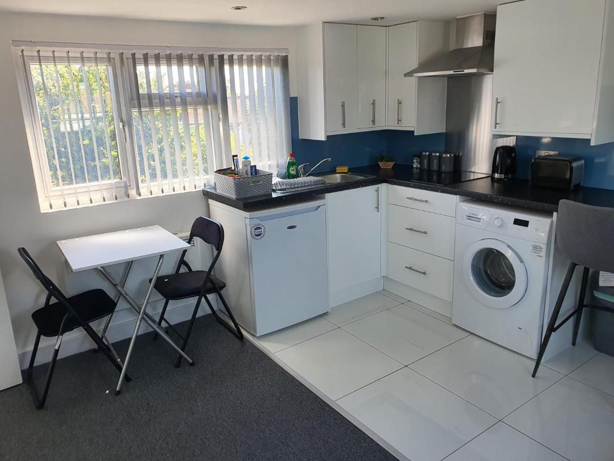 Hotel New Self Contained Flat,In Hayes, Free Parking Northolt  Esterno foto